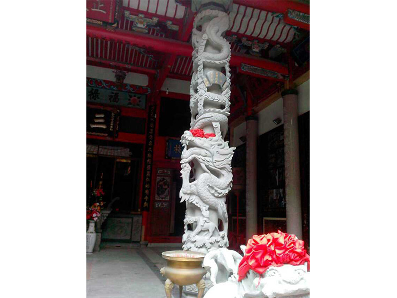 石雕龙柱13.jpg